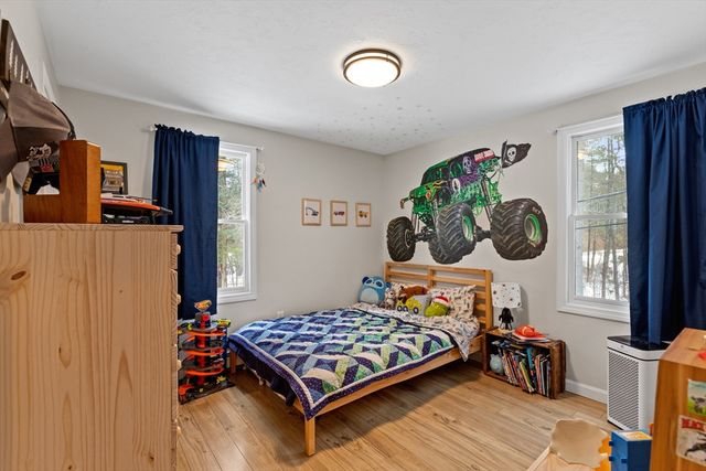 114 Meadow St, Carver, MA 02330