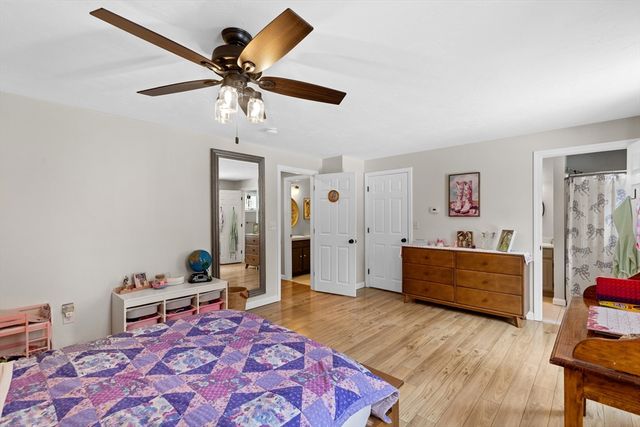 114 Meadow St, Carver, MA 02330