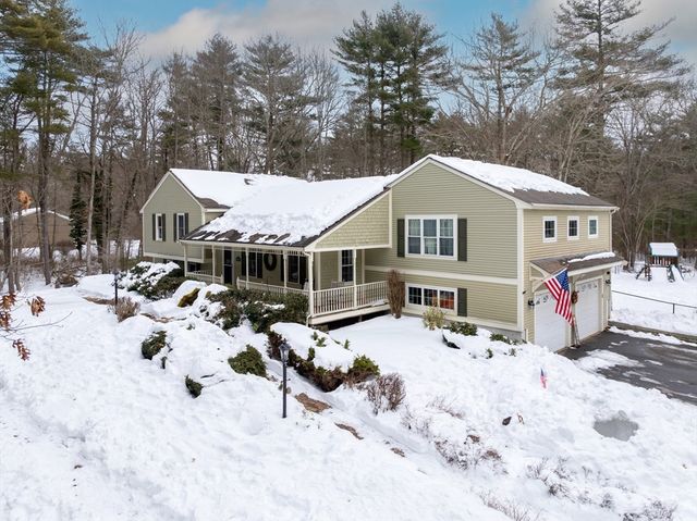 114 Meadow St, Carver, MA 02330