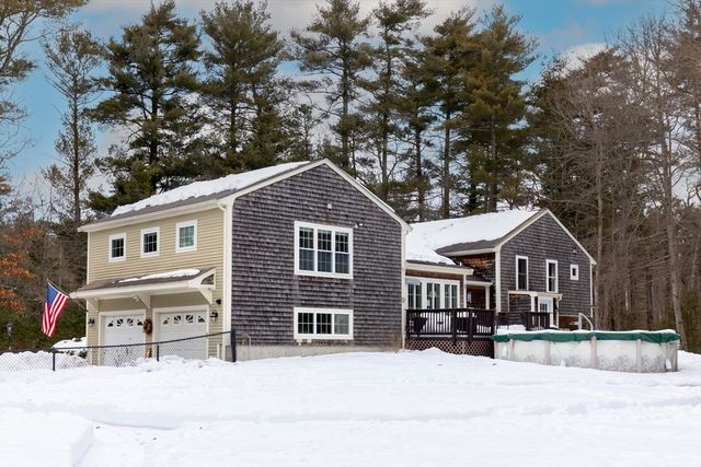 114 Meadow St, Carver, MA 02330