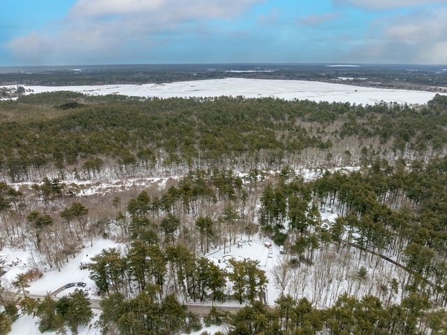 114 Meadow St, Carver, MA 02330