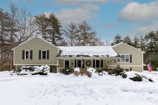 114 Meadow St, Carver, MA 02330