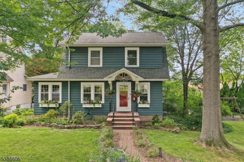 7 Suffolk Ave, Maplewood Twp., NJ 07040