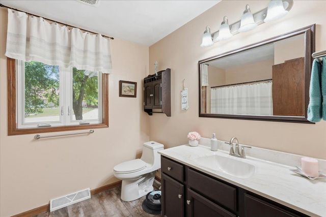 416 Stoneridge Terrace, Deforest, WI 53532