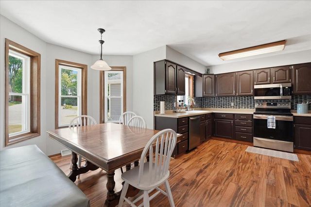 416 Stoneridge Terrace, Deforest, WI 53532