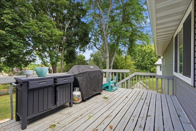 416 Stoneridge Terrace, Deforest, WI 53532