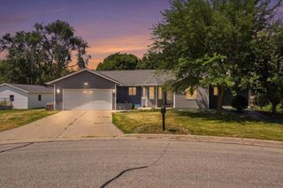 416 Stoneridge Terrace, Deforest, WI 53532