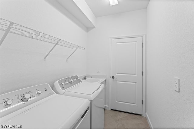 1587 Double Eagle TRL, Naples, FL 34120