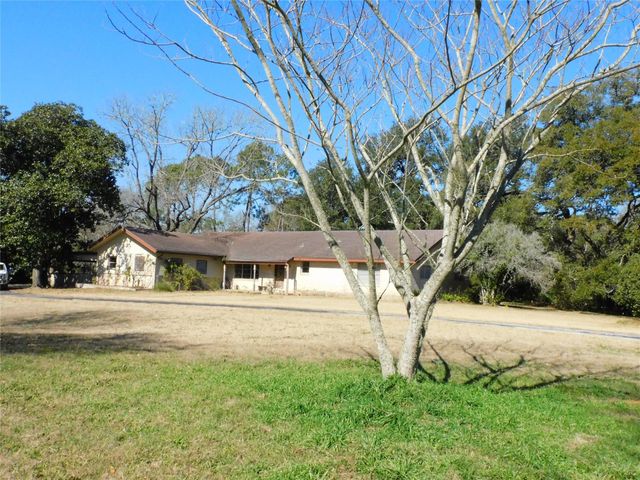 2408 Gun And Rod Road, Brenham, TX 77833