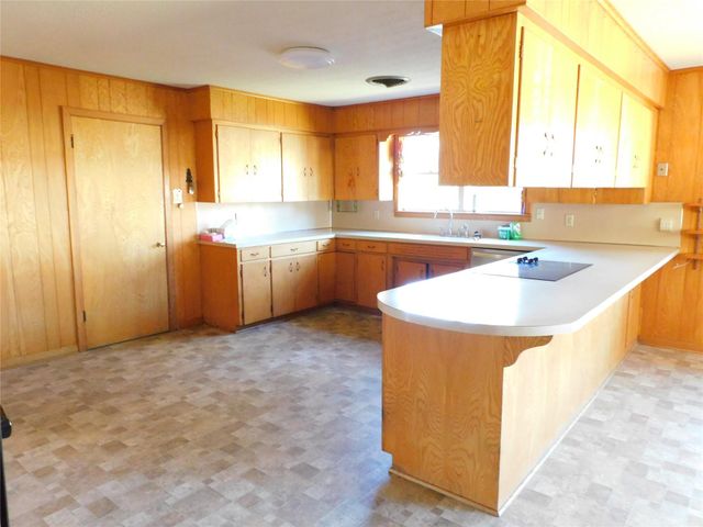 2408 Gun And Rod Road, Brenham, TX 77833