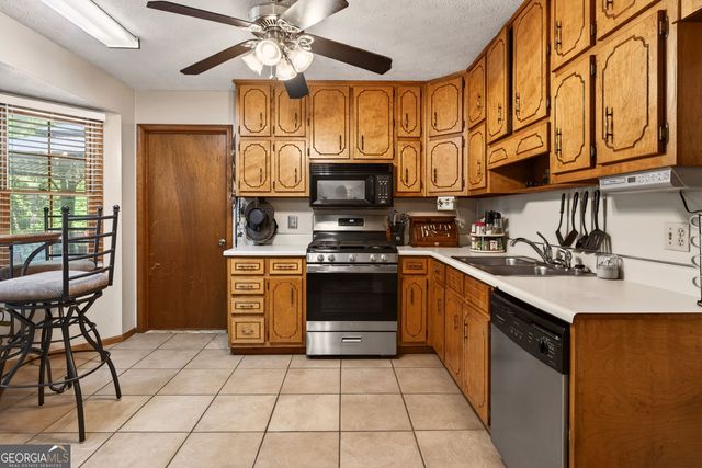 151 Glenloch Parkway, Stockbridge, GA 30281