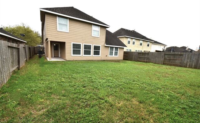 1110 Lasso Court, Alvin, TX 77511