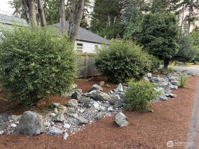 13758 3rd Avenue NW, Seattle, WA 98177