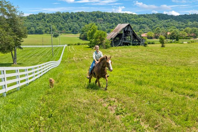 5185 Old Harding Rd, Franklin, TN 37064