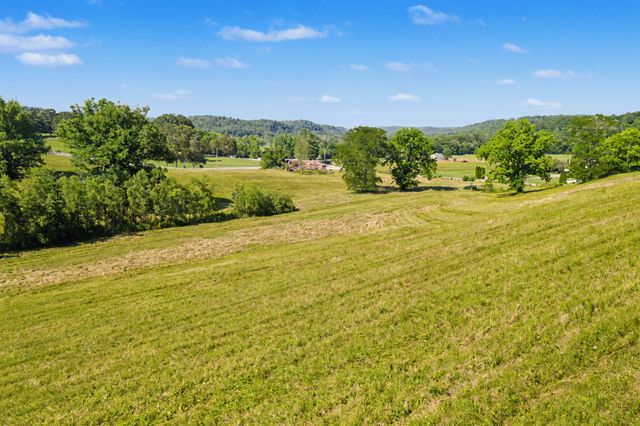 5185 Old Harding Rd, Franklin, TN 37064
