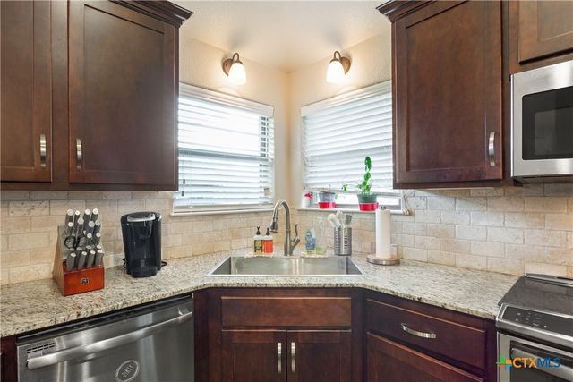 2240 Yturria Drive, Belton, TX 76513
