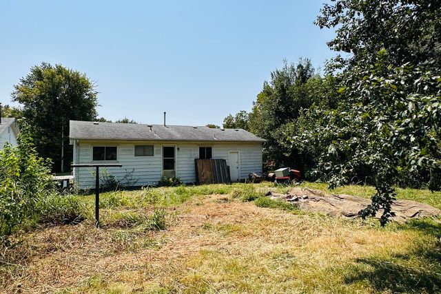 2007 W Water Street, Springfield, MO 65802