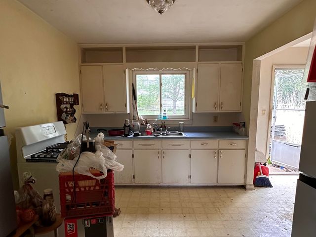 2007 W Water Street, Springfield, MO 65802