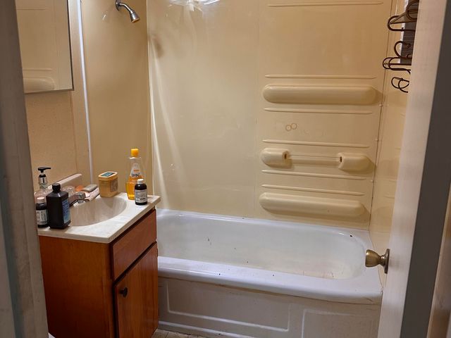 2007 W Water Street, Springfield, MO 65802