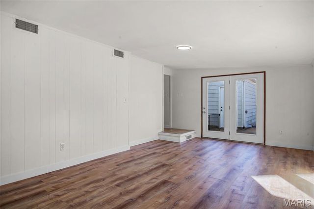 7227 Cranston Drive, Affton, MO 63123