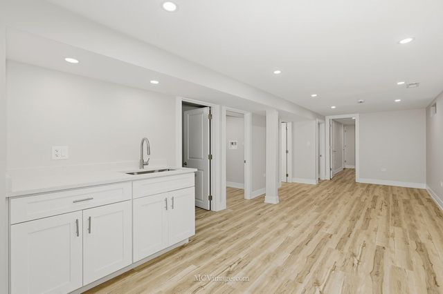 2754 E 127th Street, Chicago, IL 60633