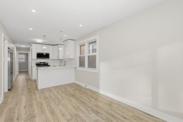 2754 E 127th Street, Chicago, IL 60633