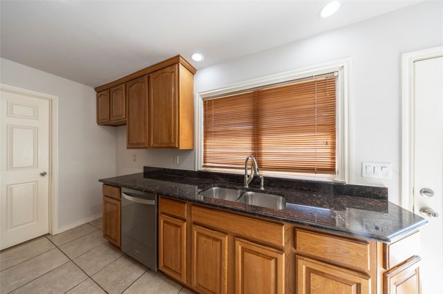3313 Knights Haven Lane, Garland, TX 75044