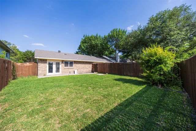 3313 Knights Haven Lane, Garland, TX 75044