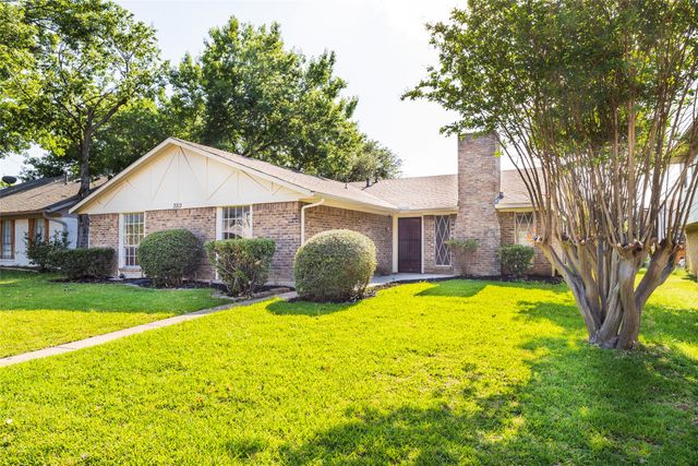 3313 Knights Haven Lane, Garland, TX 75044