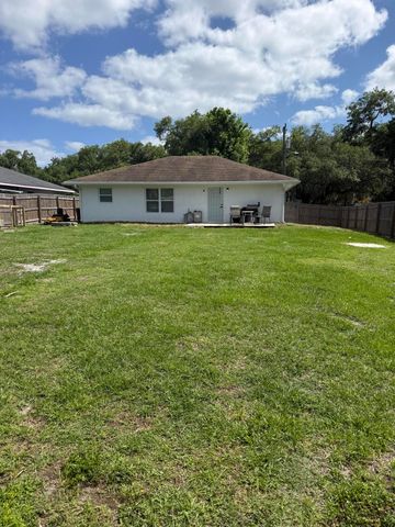 1691 SW 11th Street, Okeechobee, FL 34974