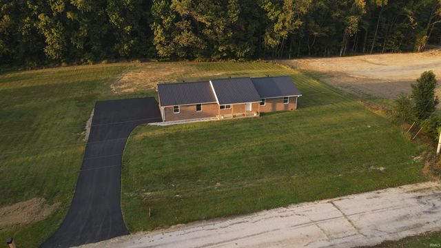 2660 W Chopline Drive, Rockport, IN 47635