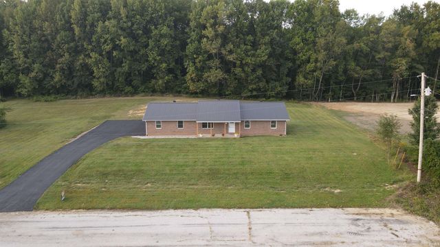 2660 W Chopline Drive, Rockport, IN 47635