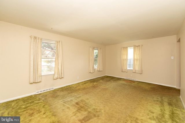 101 GREEN RIDGE RD, Voorhees, NJ 08043