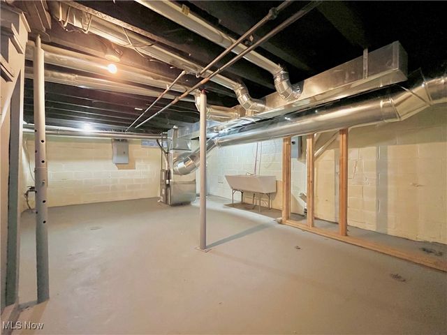 3440 Erin Avenue, Cleveland, OH 44113