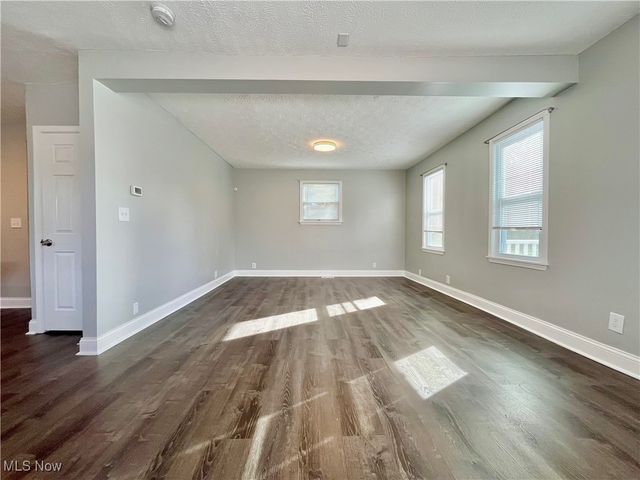 3440 Erin Avenue, Cleveland, OH 44113