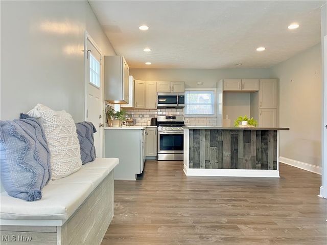 3440 Erin Avenue, Cleveland, OH 44113