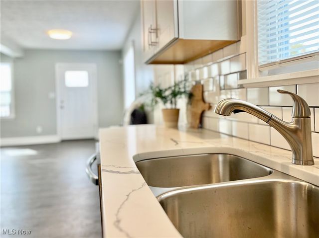 3440 Erin Avenue, Cleveland, OH 44113