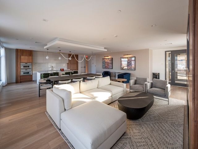 191 Washington Street 525, Boston, MA 02135