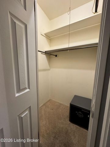 9913 Appollo Ln, Louisville, KY 40272