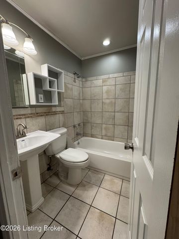 9913 Appollo Ln, Louisville, KY 40272