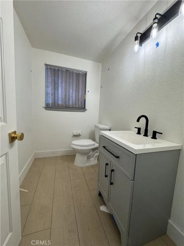 29300 Mammoth Place, Canyon Lake, CA 92587
