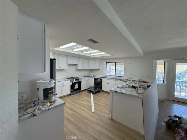 29300 Mammoth Place, Canyon Lake, CA 92587