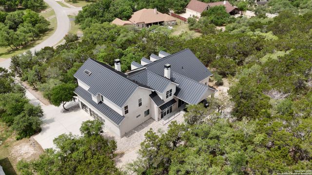 321 Bentwood Dr, Spring Branch, TX 78070