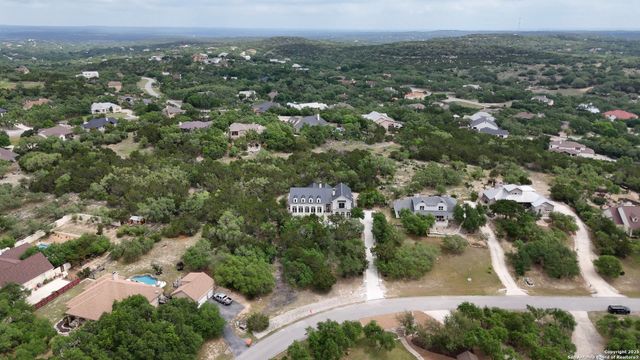 321 Bentwood Dr, Spring Branch, TX 78070
