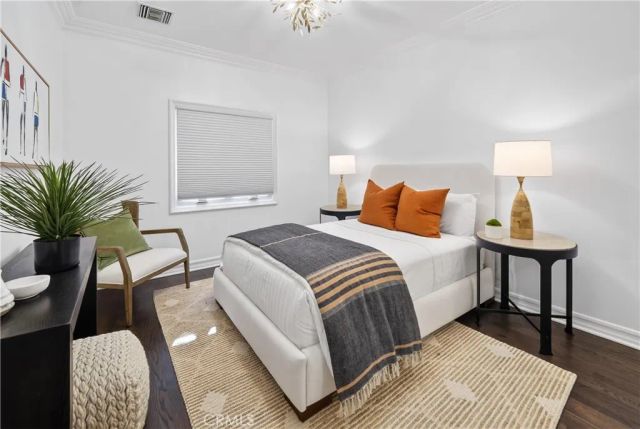 24762 Calvert Street, Woodland Hills, CA 91367