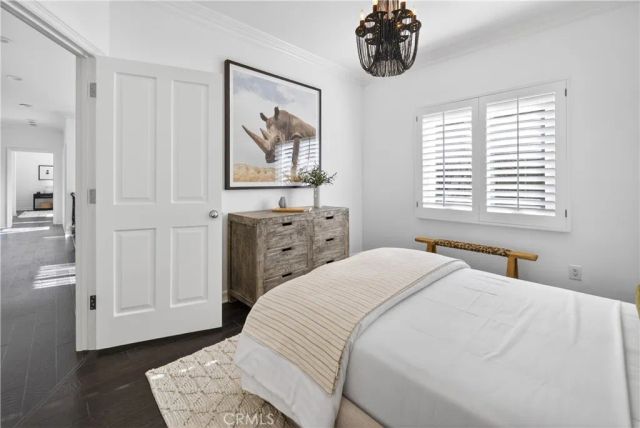 24762 Calvert Street, Woodland Hills, CA 91367