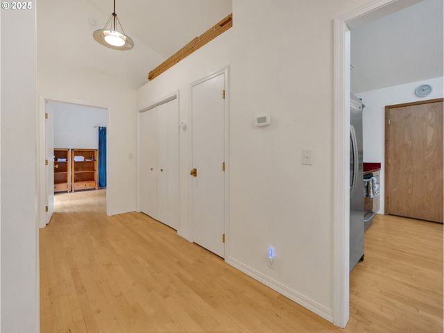 64079 E BARLOW TRAIL Rd, Rhododendron, OR 97049