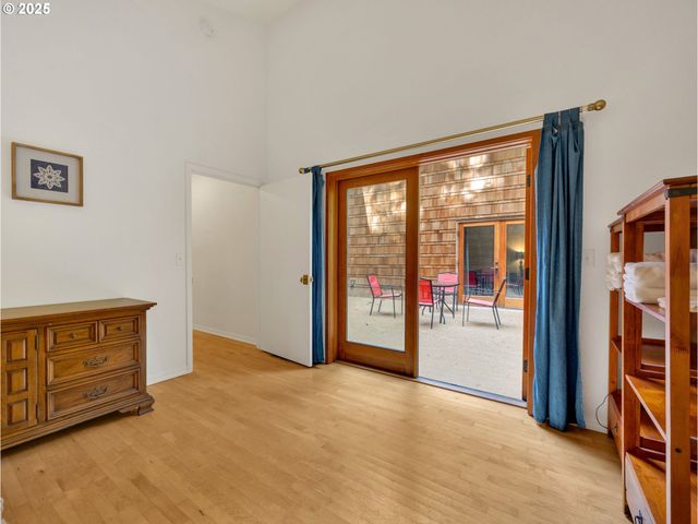 64079 E BARLOW TRAIL Rd, Rhododendron, OR 97049