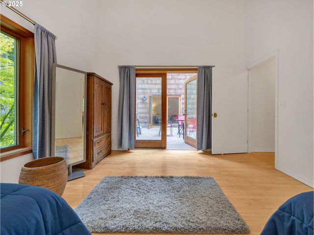 64079 E BARLOW TRAIL Rd, Rhododendron, OR 97049