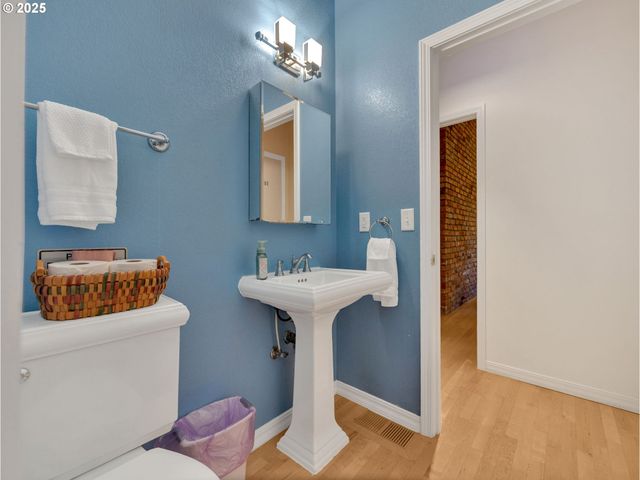 64079 E BARLOW TRAIL Rd, Rhododendron, OR 97049